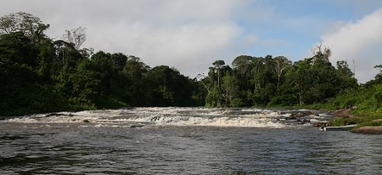 Arrivée à Trois Sauts / A. Anselin - DEAL Guyane